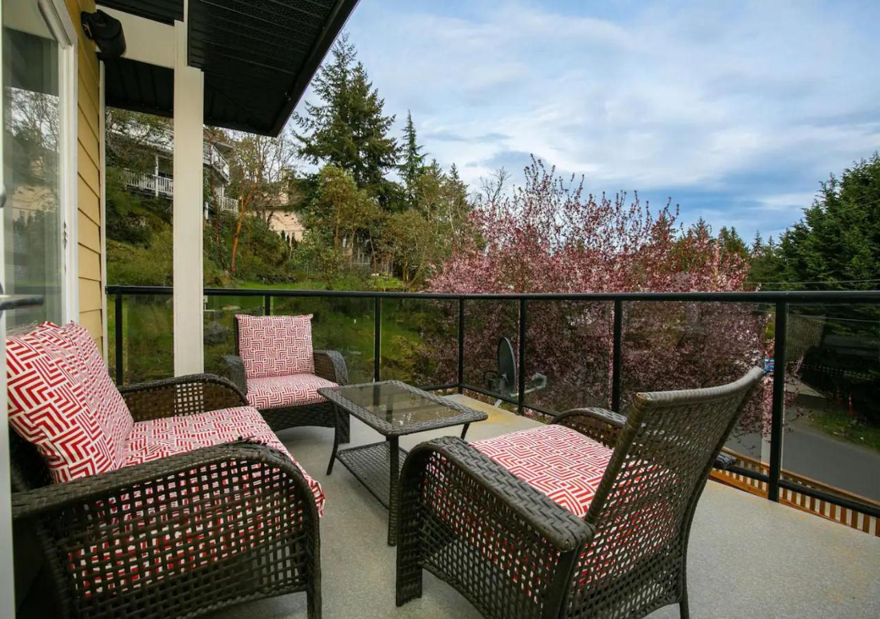 Bellamy Manor Large Home With 5Beds! In Langford Виктория Екстериор снимка