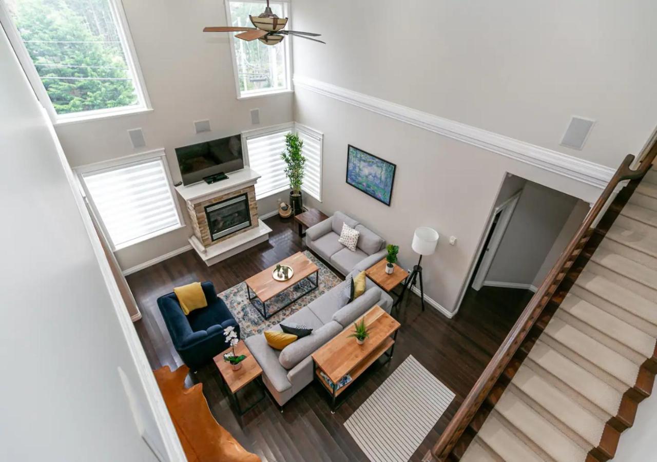 Bellamy Manor Large Home With 5Beds! In Langford Виктория Екстериор снимка